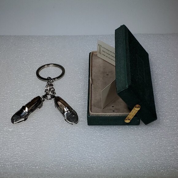 VINTAGE COLE HAAN KEY RING, FROM VINTAGE CASTINGS FROM THE 1920'S AND 1930'S - Picture 3 of 7